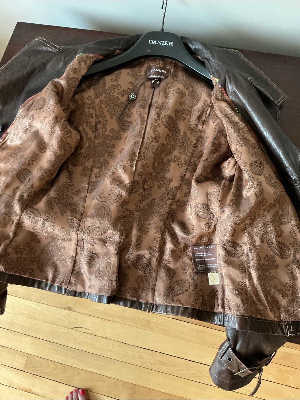 Danier Brown Leather Button-Front Women's Jacket - Picture 3 of 4